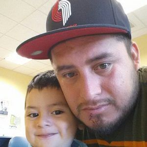 Meet your Posher, Carlos